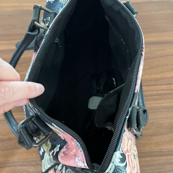 Floral - Picture 4 of 4